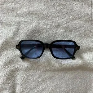 Retoro | Accessories | Retoro Sunglasses | Poshmark display picture 3